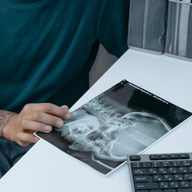 pexels-cottonbro-6502028